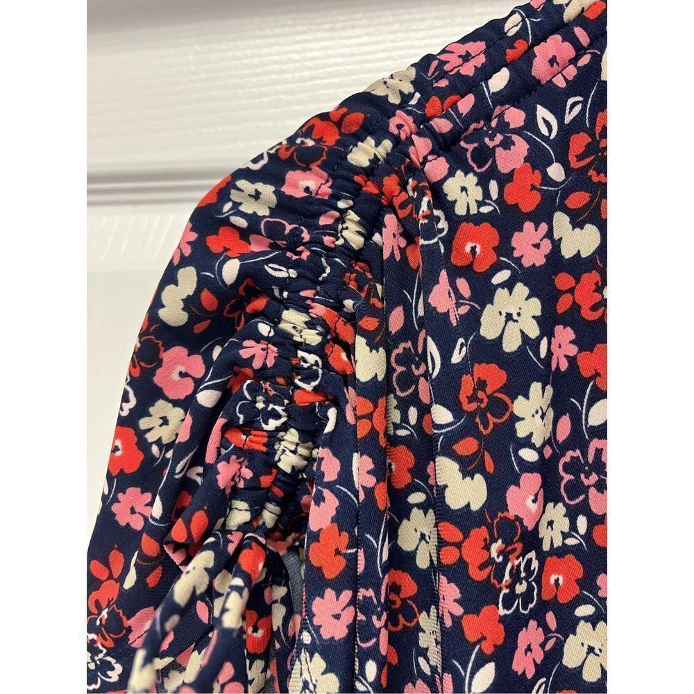 Lane Bryant Navy & Red Floral Print Side & Shoulder Ruched Blouse sz 14/16 NWT - Picture 2 of 8